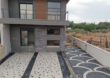 Villa Çevresi Peyzaj Taş Döşeme 